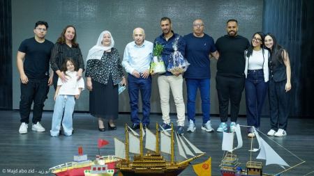 مسيرة الكتاب- مدرسة بئر الأمير الناصرة تكريم وتتويج قصة النهر لـ وهيب نديم وهبة